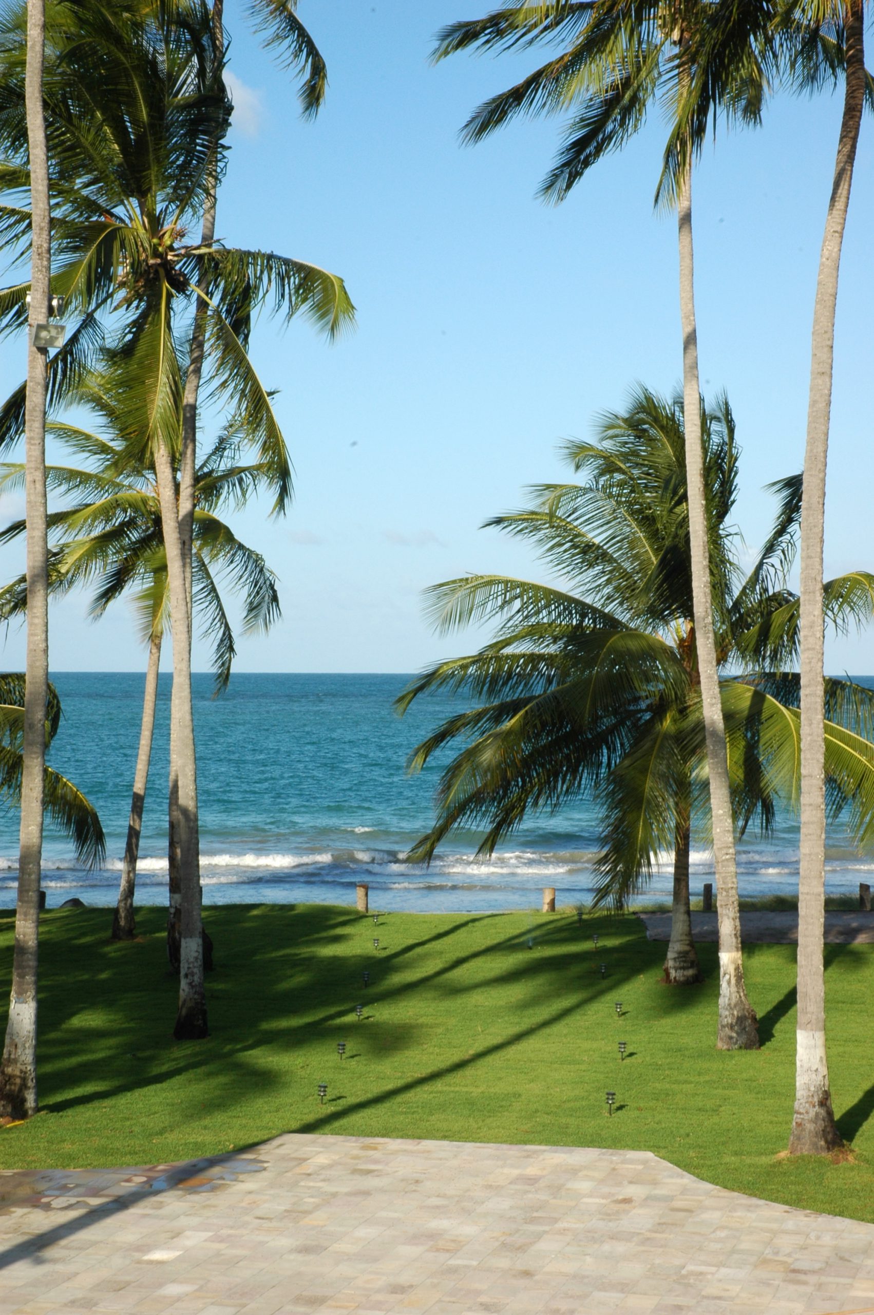 Baia Branca Beach Resort: Hotel com 31 quartos e piscina na área externa