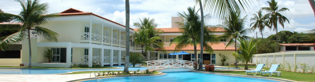 Baia Branca Beach Resort: Hotel com 31 quartos e piscina na área externa