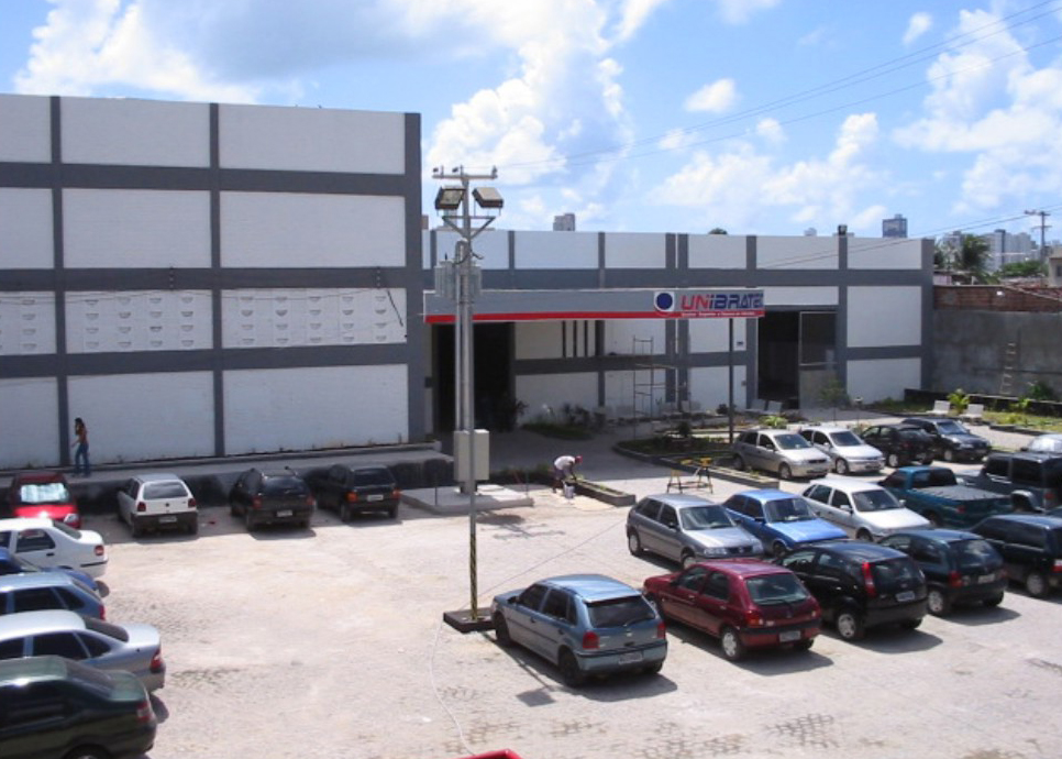 UNIBRATEC – Centro Tecnologia: Escola Técnica