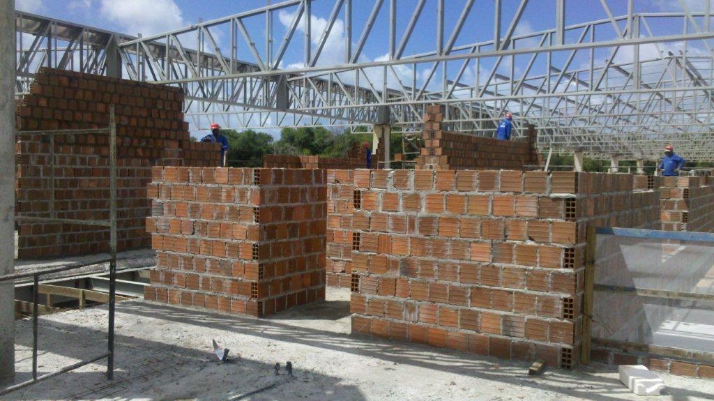 Navesa: Construção de concessionária