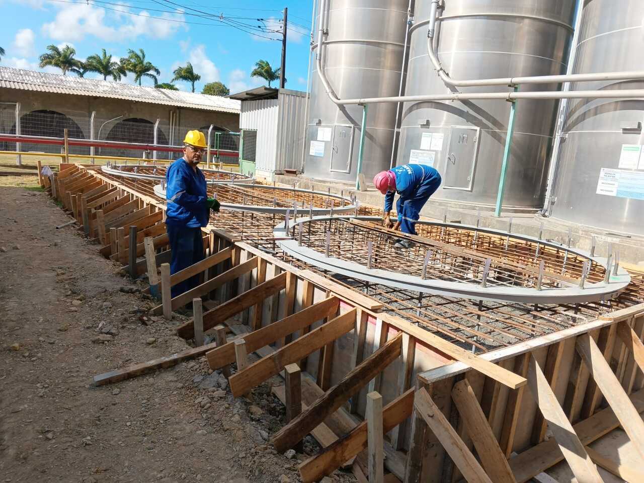 Indústrias Reunidas Raymundo da Fonte: Construção de Fábrica de Detergente em pó
