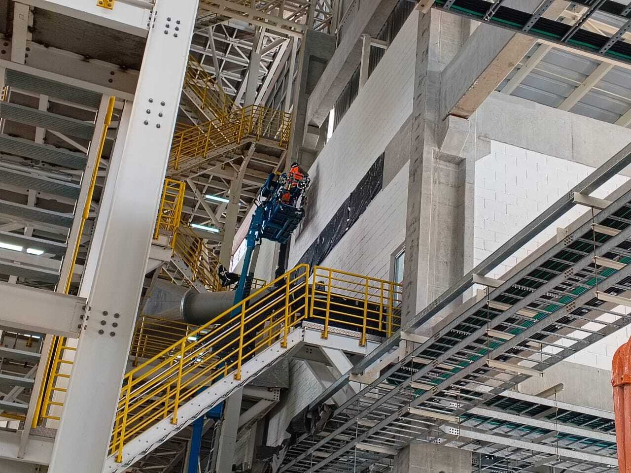 Indústrias Reunidas Raymundo da Fonte: Construção de Fábrica de Detergente em pó