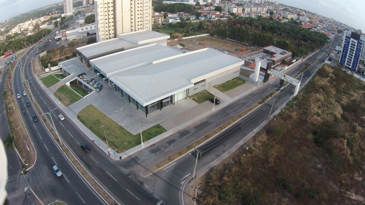 Land Rover e Mercedes-Benz: Construção da Concessionária em São Luís