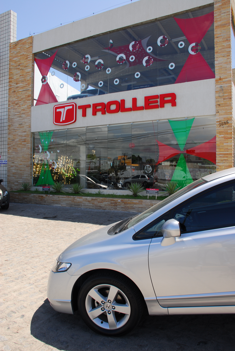 Troller: Concessionária de Veículos