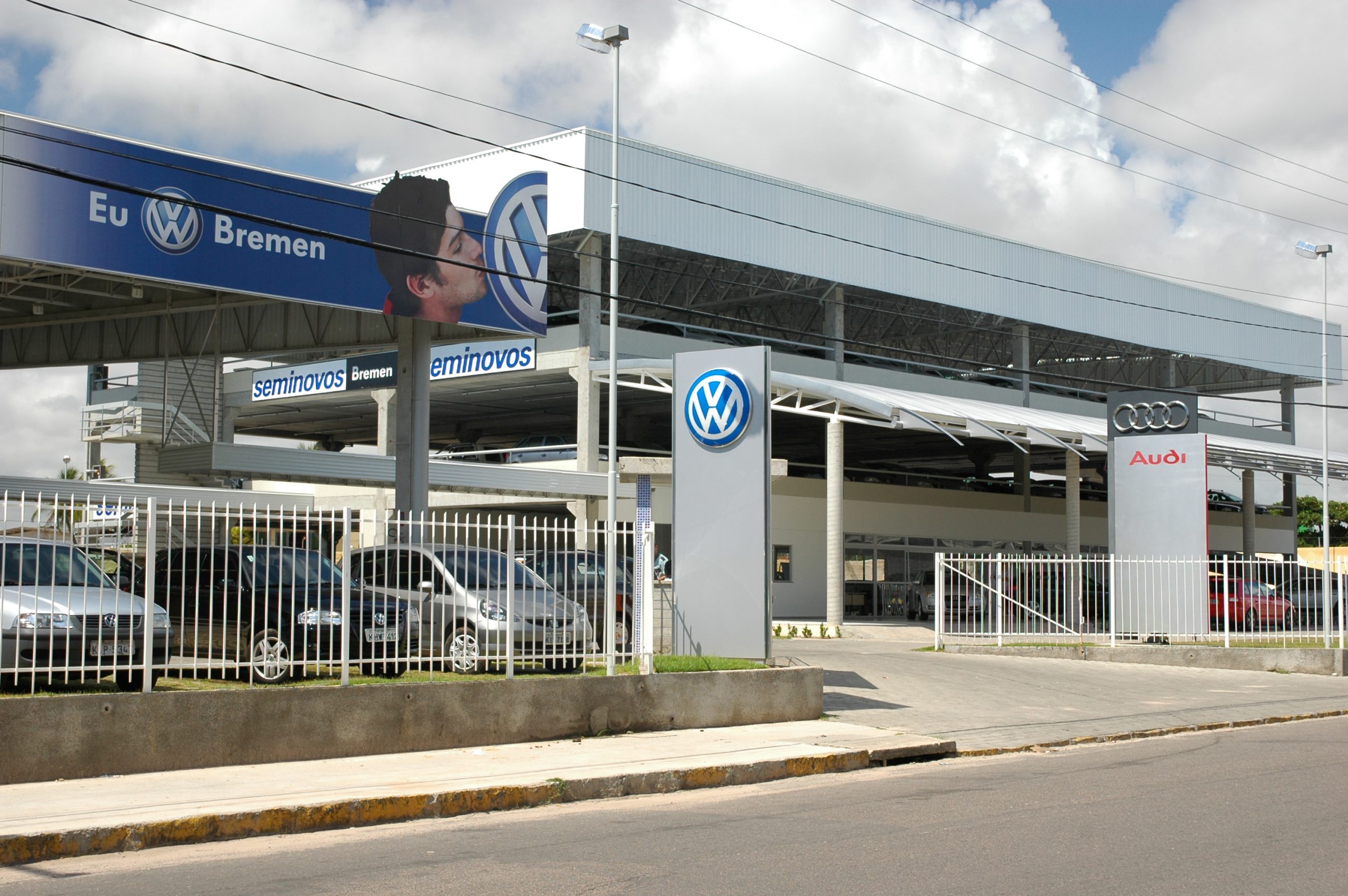Audi: Construção de Concessionária