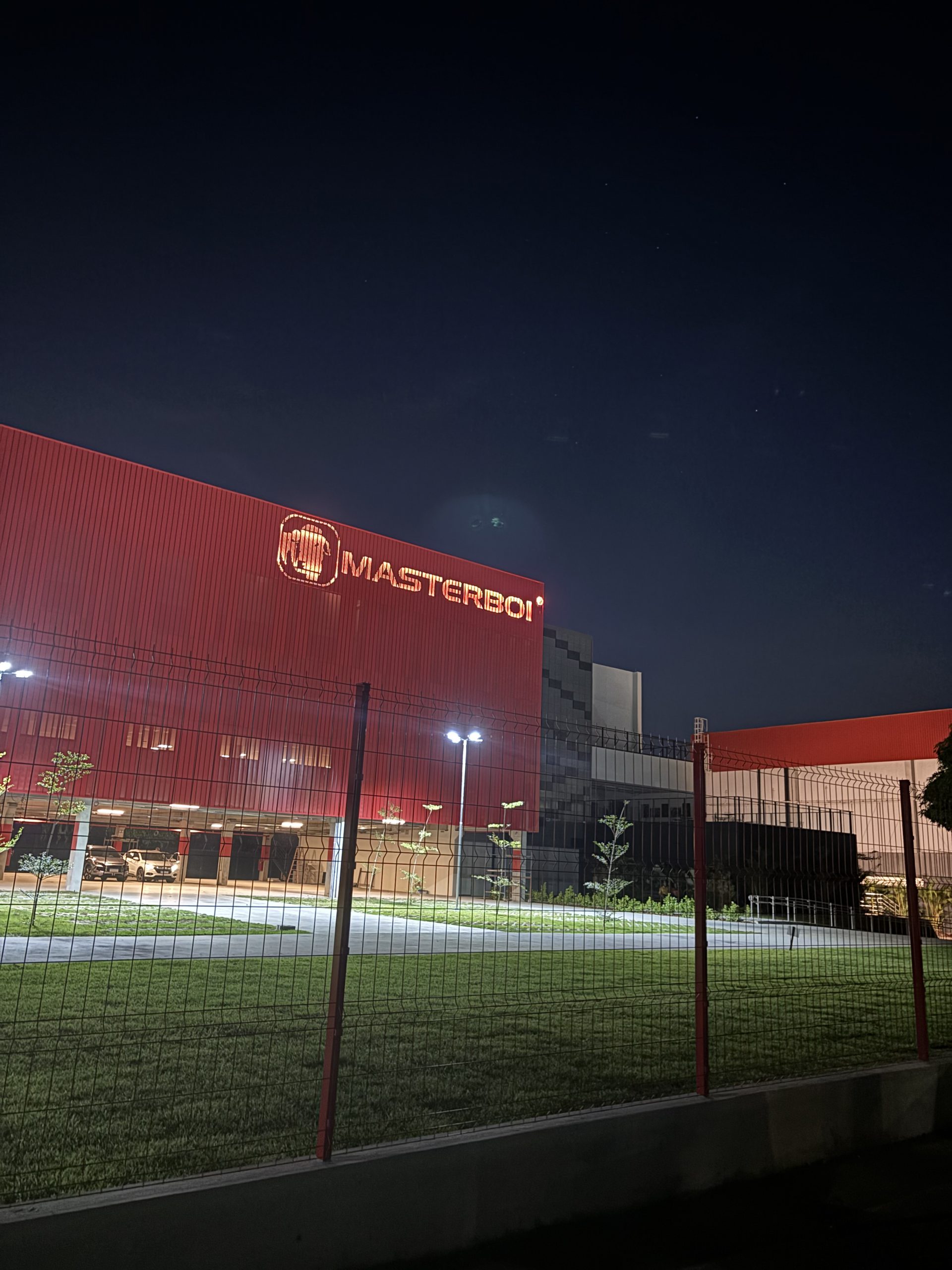 Masterboi: Construção do Bloco Administrativo