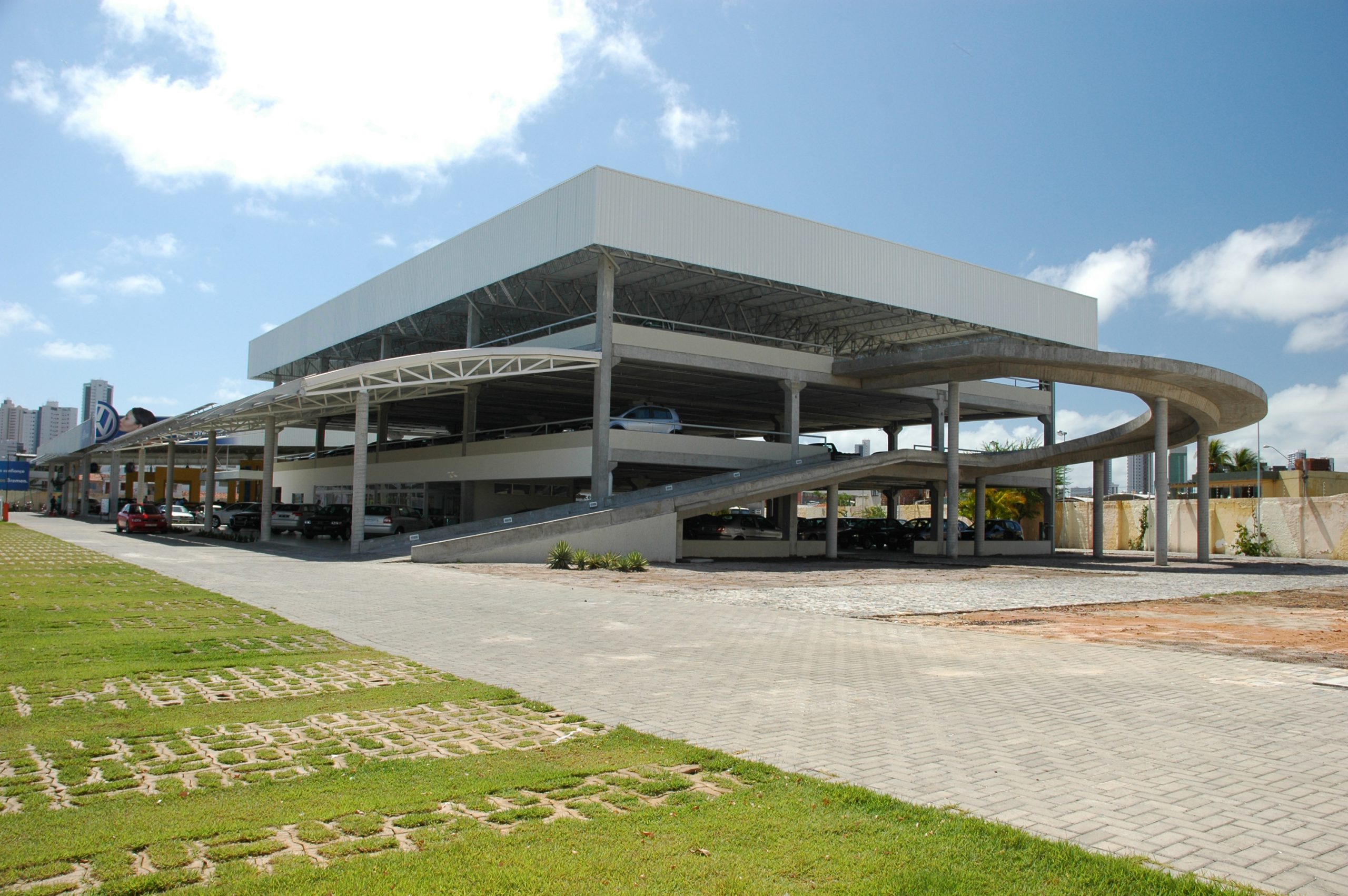 Audi: Construção de Concessionária