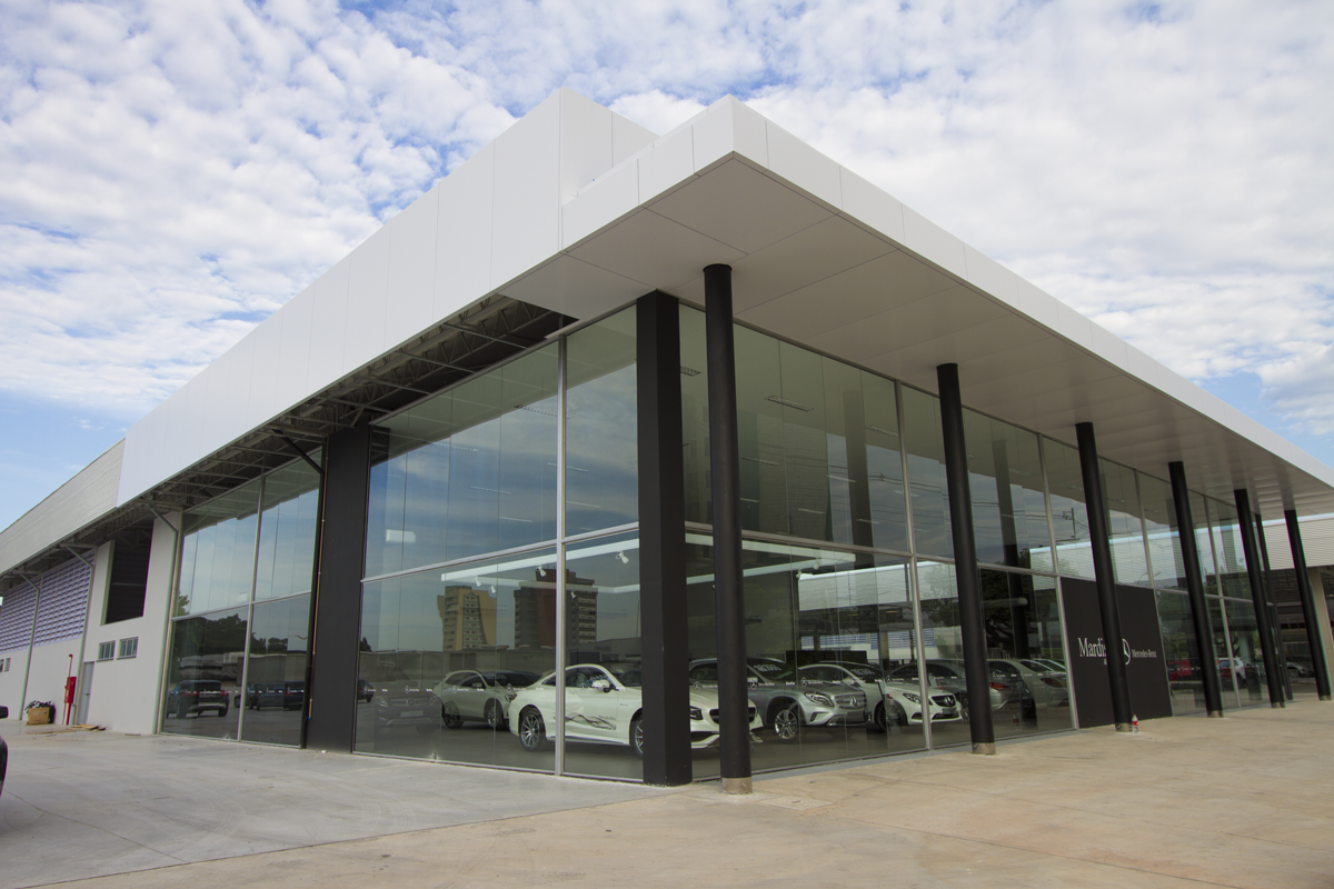 Land Rover e Mercedes-Benz: Concessionária em Chapada, AM