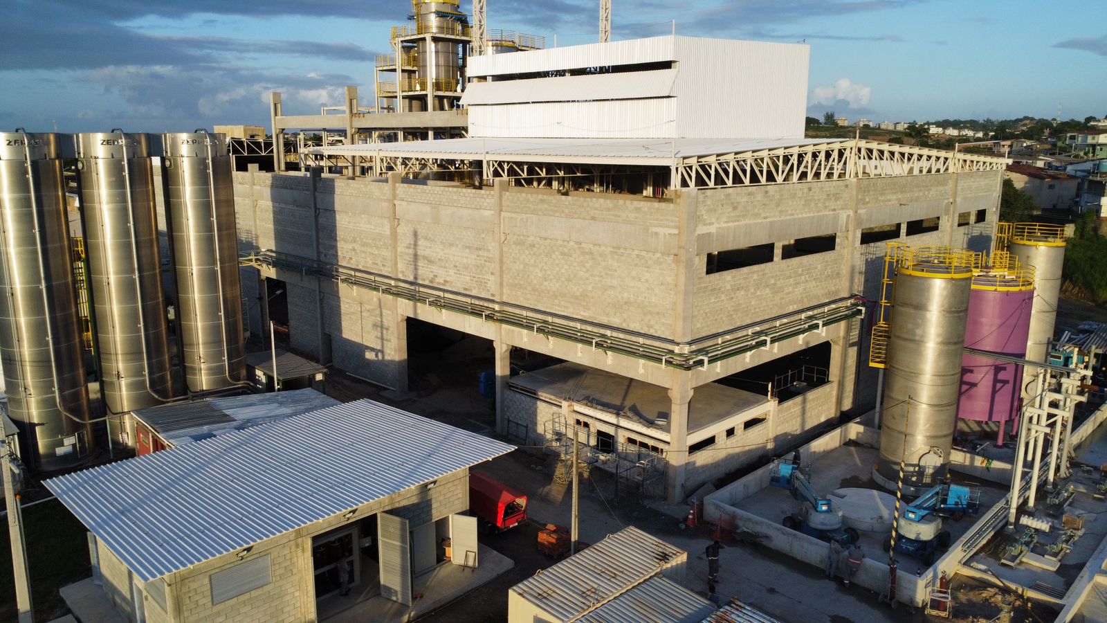 Indústrias Reunidas Raymundo da Fonte: Construção de Fábrica de Detergente em pó