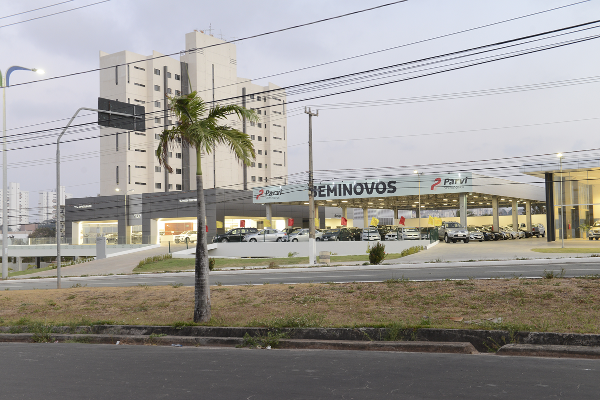 Land Rover e Mercedes-Benz: Construção da Concessionária em São Luís