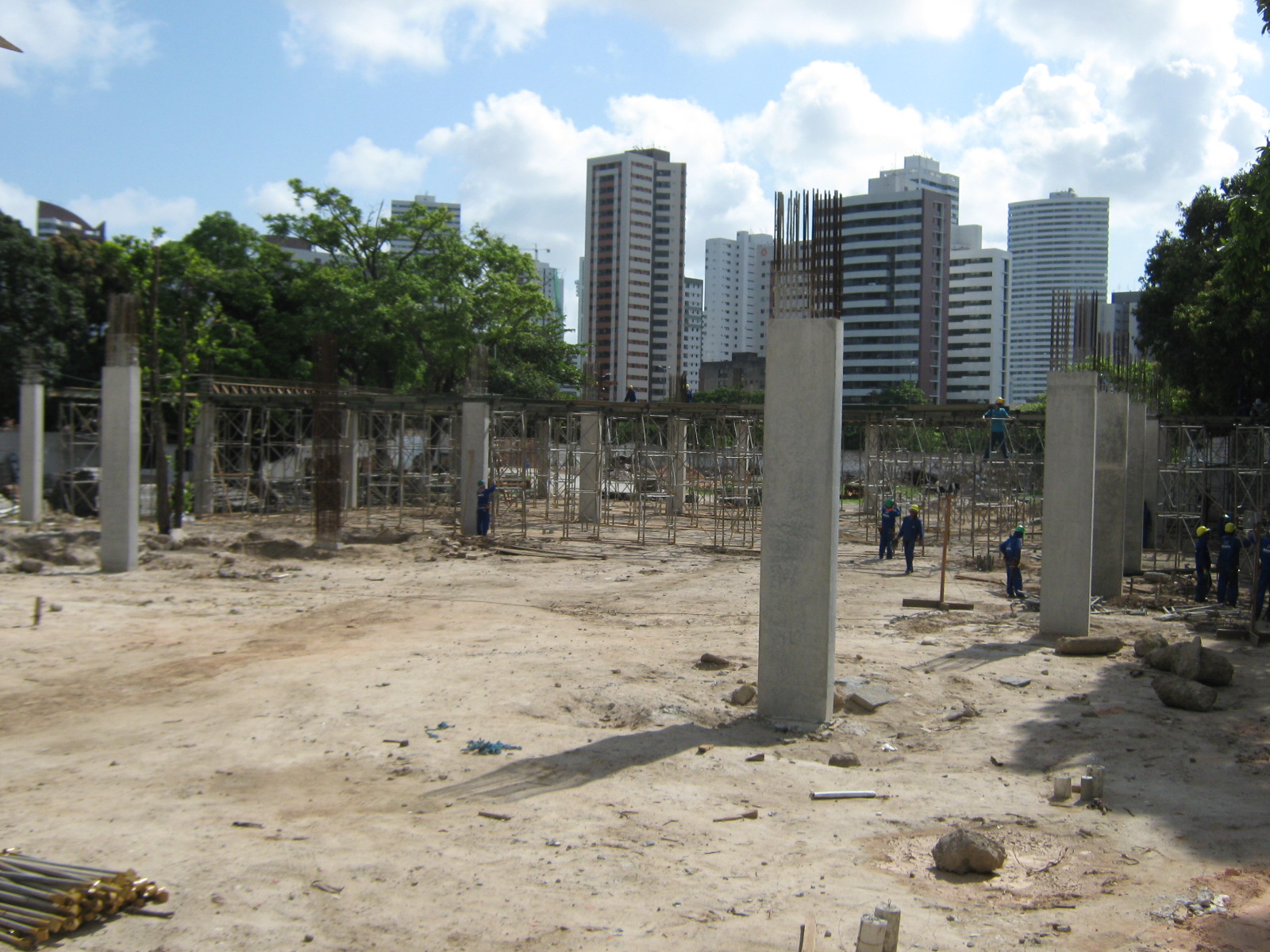 Toyolex Toyota: Retrofit do casarão e construção de prédio