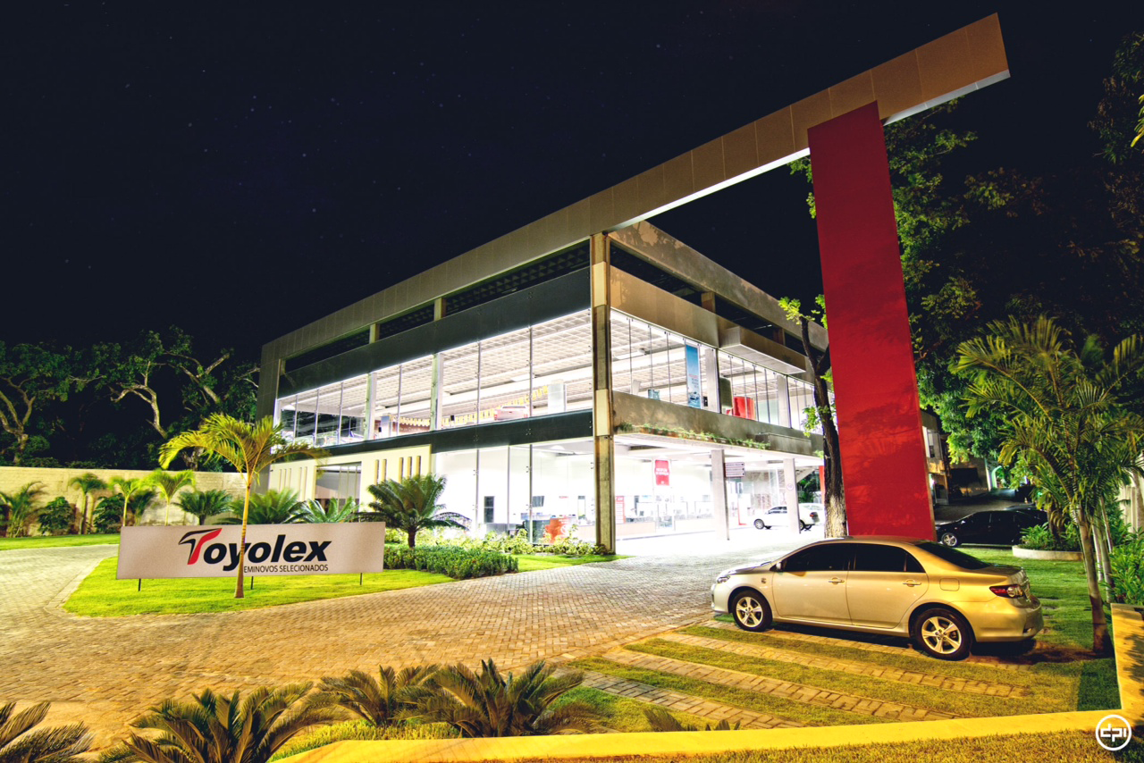 Toyolex Toyota: Retrofit do casarão e construção de prédio