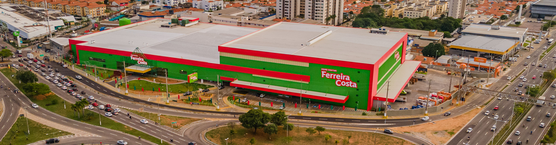 Ferreira Costa: reforma da Loja e construção do depósito